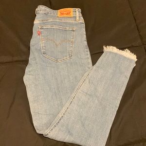 Levi’s high rise skinny jeans
